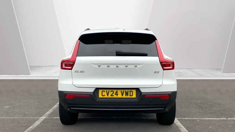 Volvo XC40 2.0 B3P Ultimate Dark 5dr Auto Petrol Estate